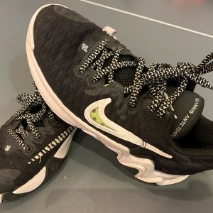 Nike Boy’s Basketball Shoes